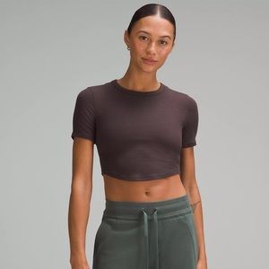 Lulu Lemon Hold Tight Cropped T-Shirt